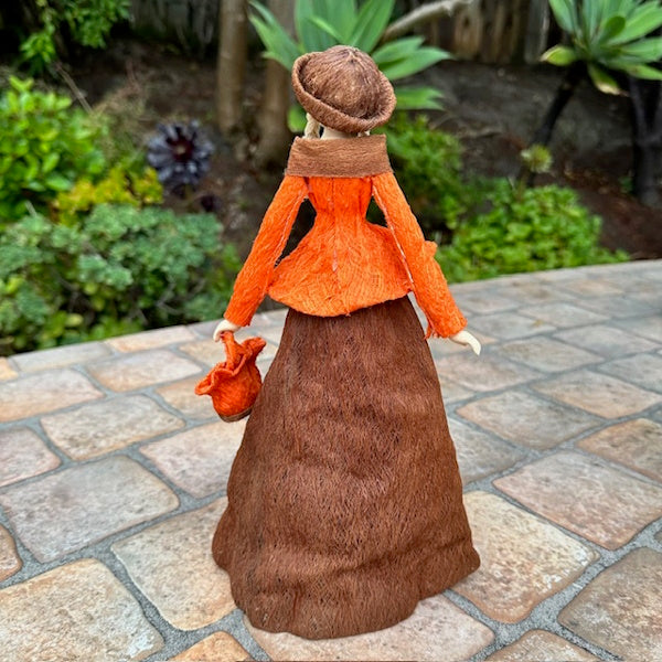 Handcrafted Columbian Corn Husk Fashion Doll-Monica