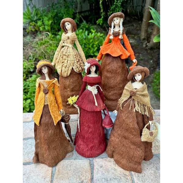 Handcrafted Columbian Corn Husk Fashion Doll-Janetta