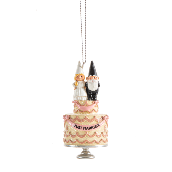 Just Married! Couple on Wedding Cake Ornament