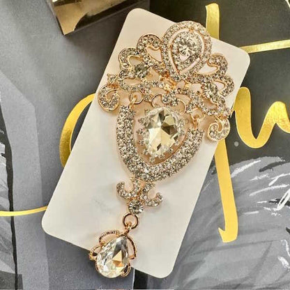 Diva Rhinestone Brooch Pin