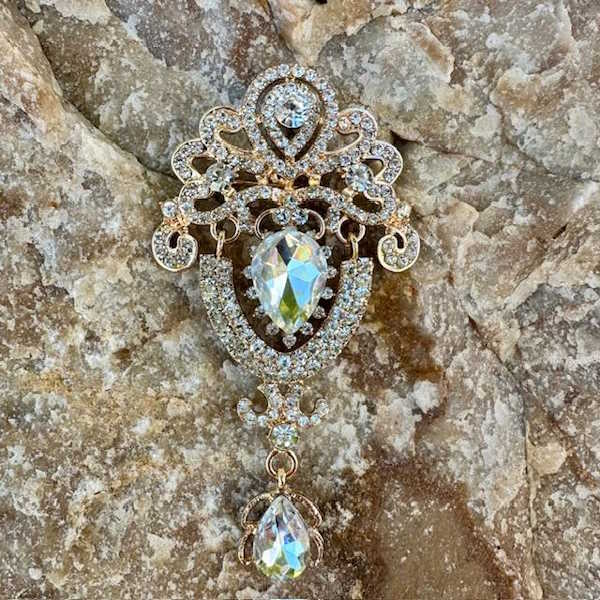 Diva Rhinestone Brooch Pin