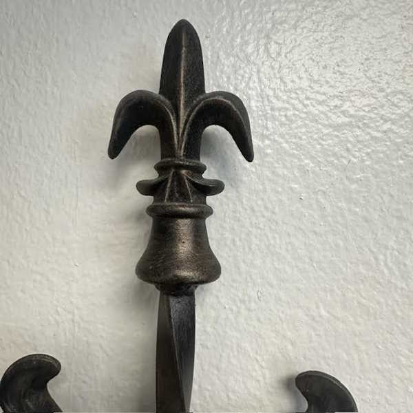 Iron Leaf Scroll-Wall Candle Sconce