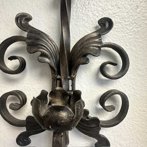 Iron Leaf Scroll-Wall Candle Sconce