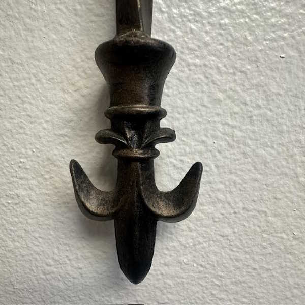 Iron Leaf Scroll-Wall Candle Sconce