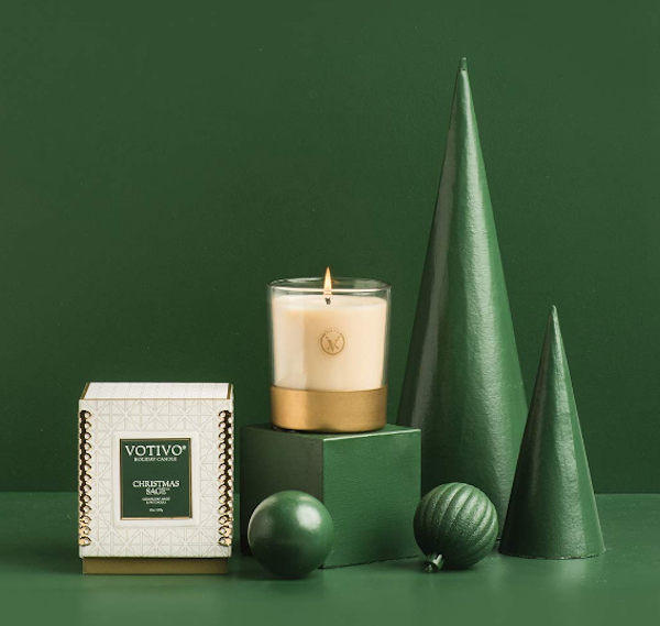 Votivo Christmas Sage 10 oz. Holiday Candle